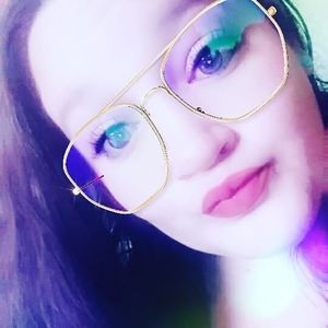 Meet your Posher, Krystal